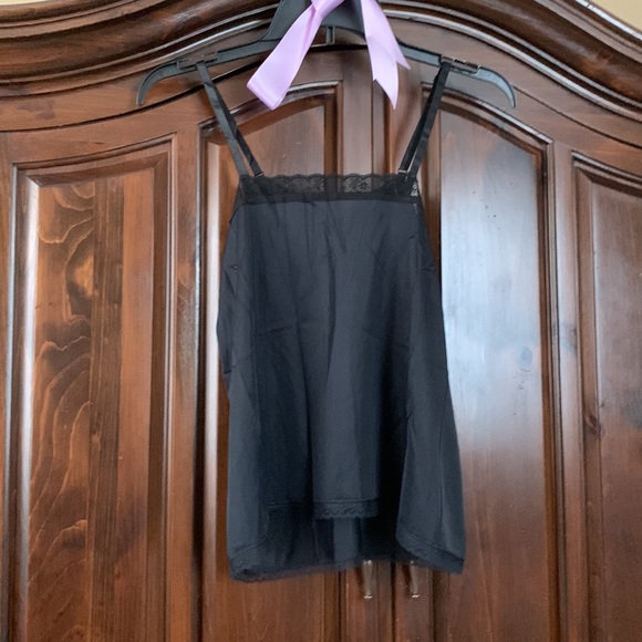 Slip Tank Top Cami ~Vintage ~ Lingerie ~ Black ~Size 34 ~Silky, Bit of Lace - Picture 3 of 6